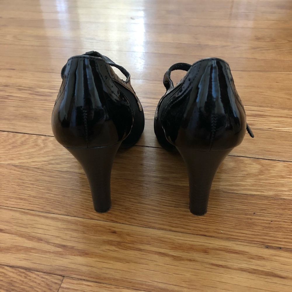 Heels - Picture 3 of 3